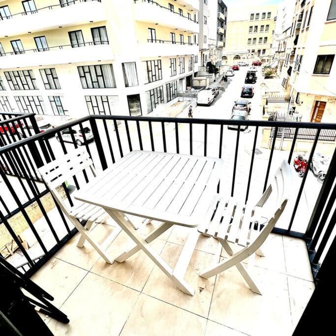 Gzira Smart 1 Bedroom Apartment Exteriér fotografie